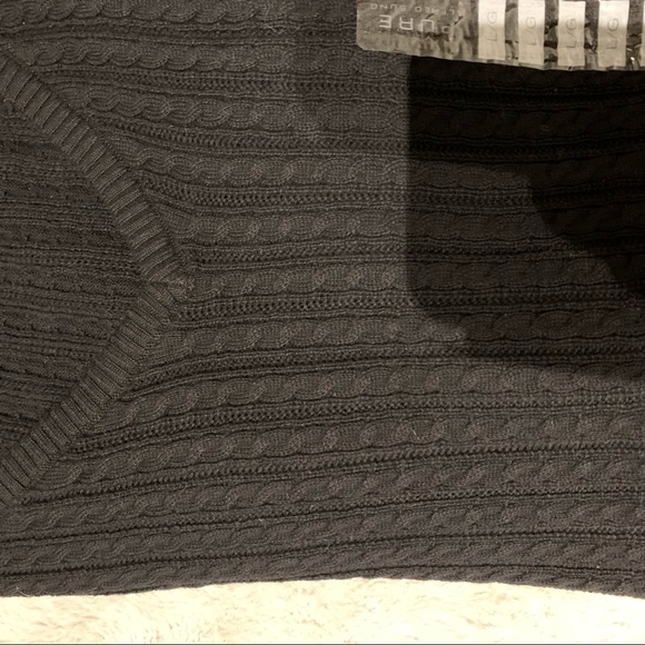 Alfred Sung NWOT black V-neck Sweater Size Large - Picture 4 of 8